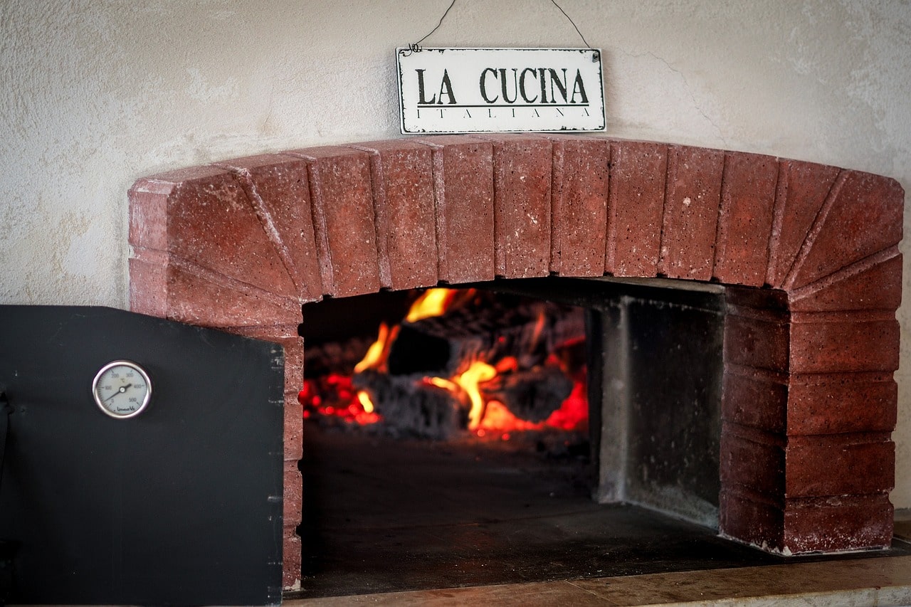 High-Quality Pizza Ovens and Grills Available in Arlington, TX Premium Pizza Ovens and Grills in Arlington, Texas